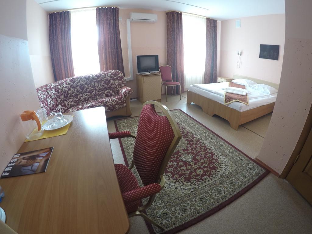 Kurmet Hotel Uralsk Pokój zdjęcie