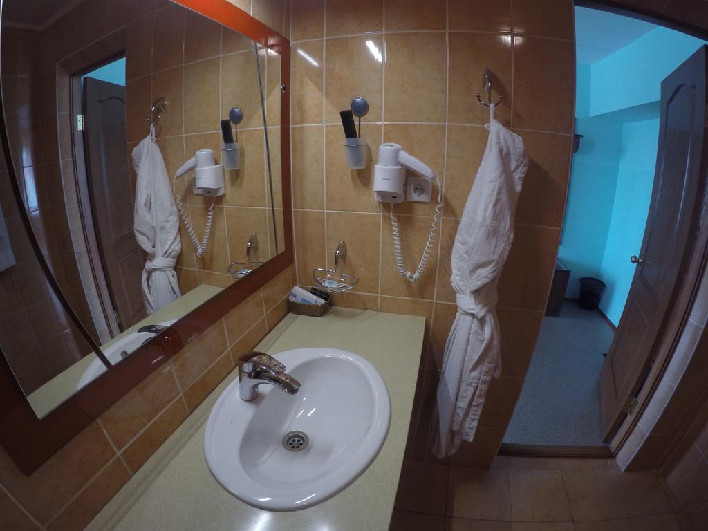Kurmet Hotel Uralsk Pokój zdjęcie