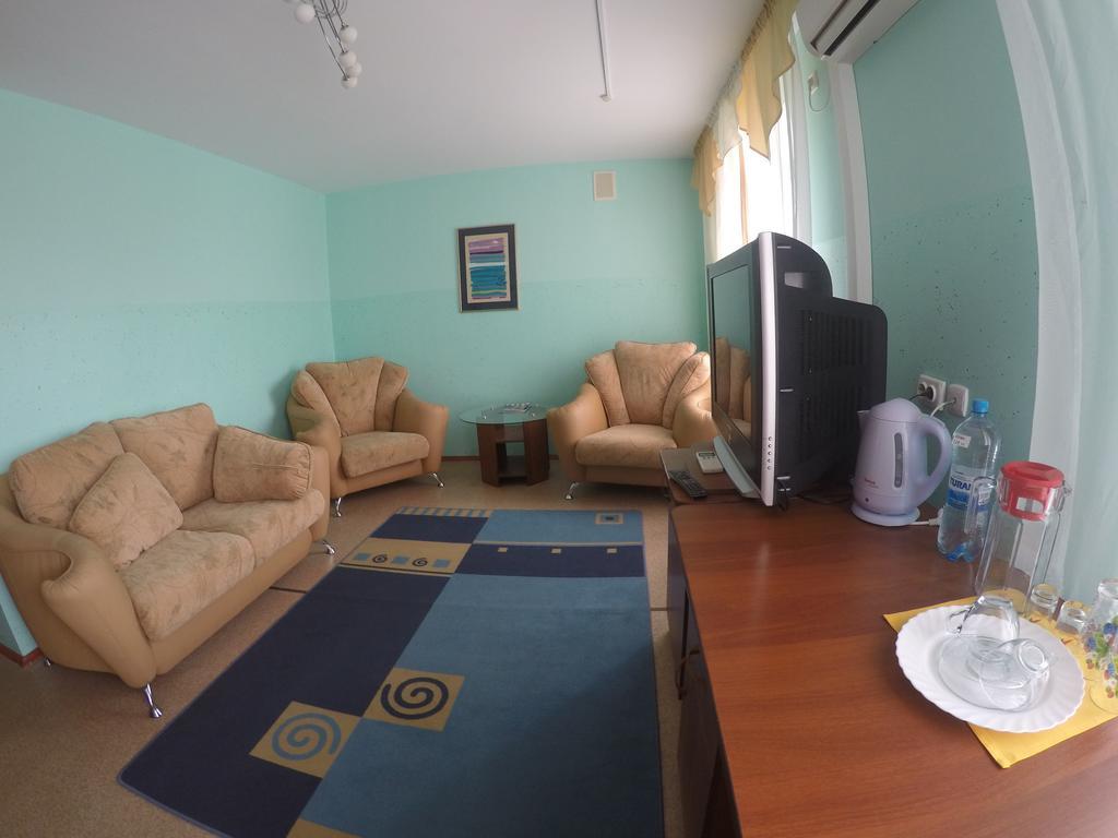 Kurmet Hotel Uralsk Pokój zdjęcie