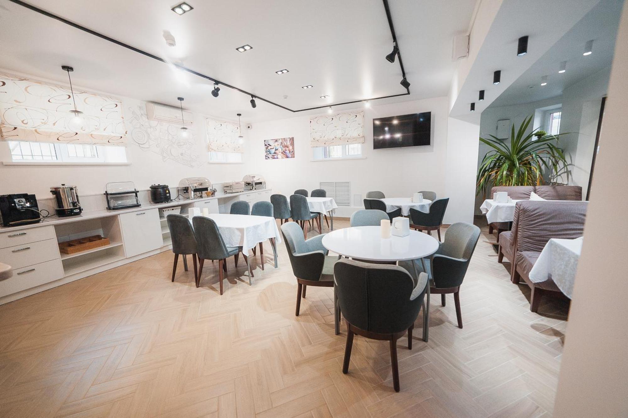 Kurmet Hotel Uralsk Zewnętrze zdjęcie